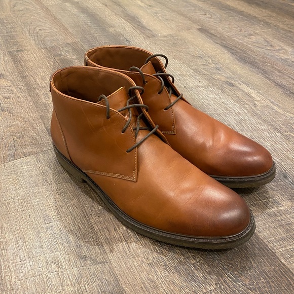 Johnston & Murphy - Copeland Chukka - Size 12 - Picture 2 of 8